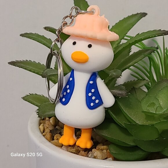 Unbranded Duck Keychain‎ Unisex Multi-Color NEW Collectible Home Auto Gym School - Picture 3 of 4